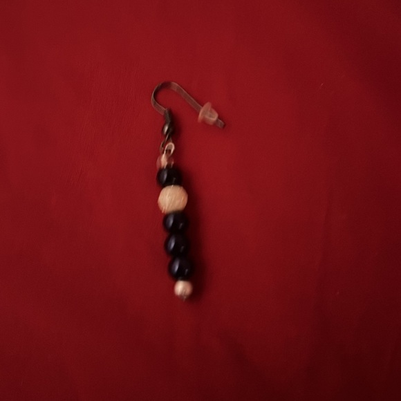 Beautiful, elegant, handmade earrings - Picture 3 of 4